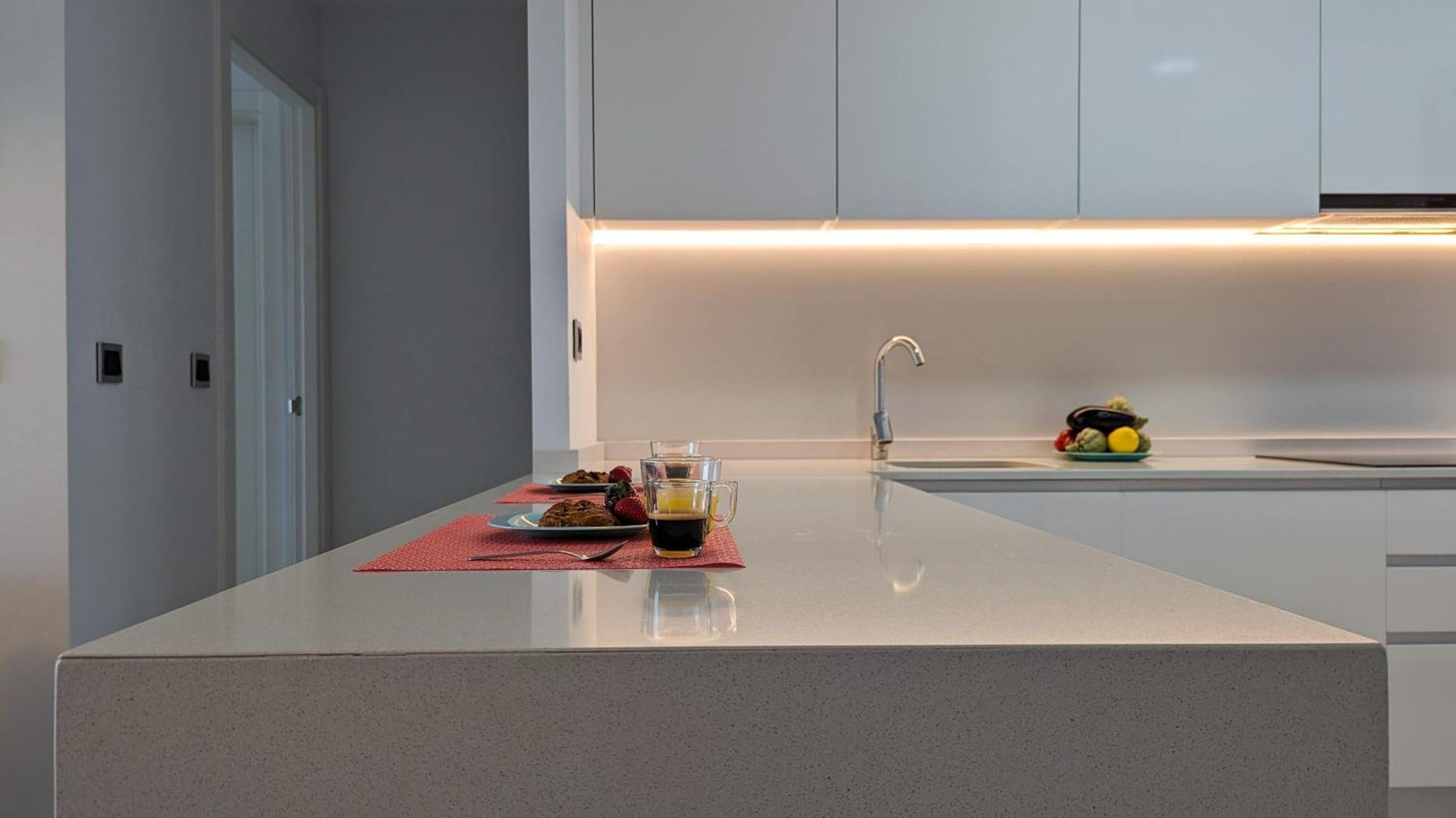 Sunset Waves Magic Apartments Бенидорм Екстериор снимка