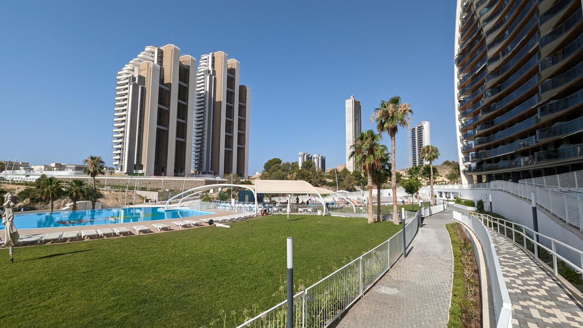 Sunset Waves Magic Apartments Бенидорм Екстериор снимка